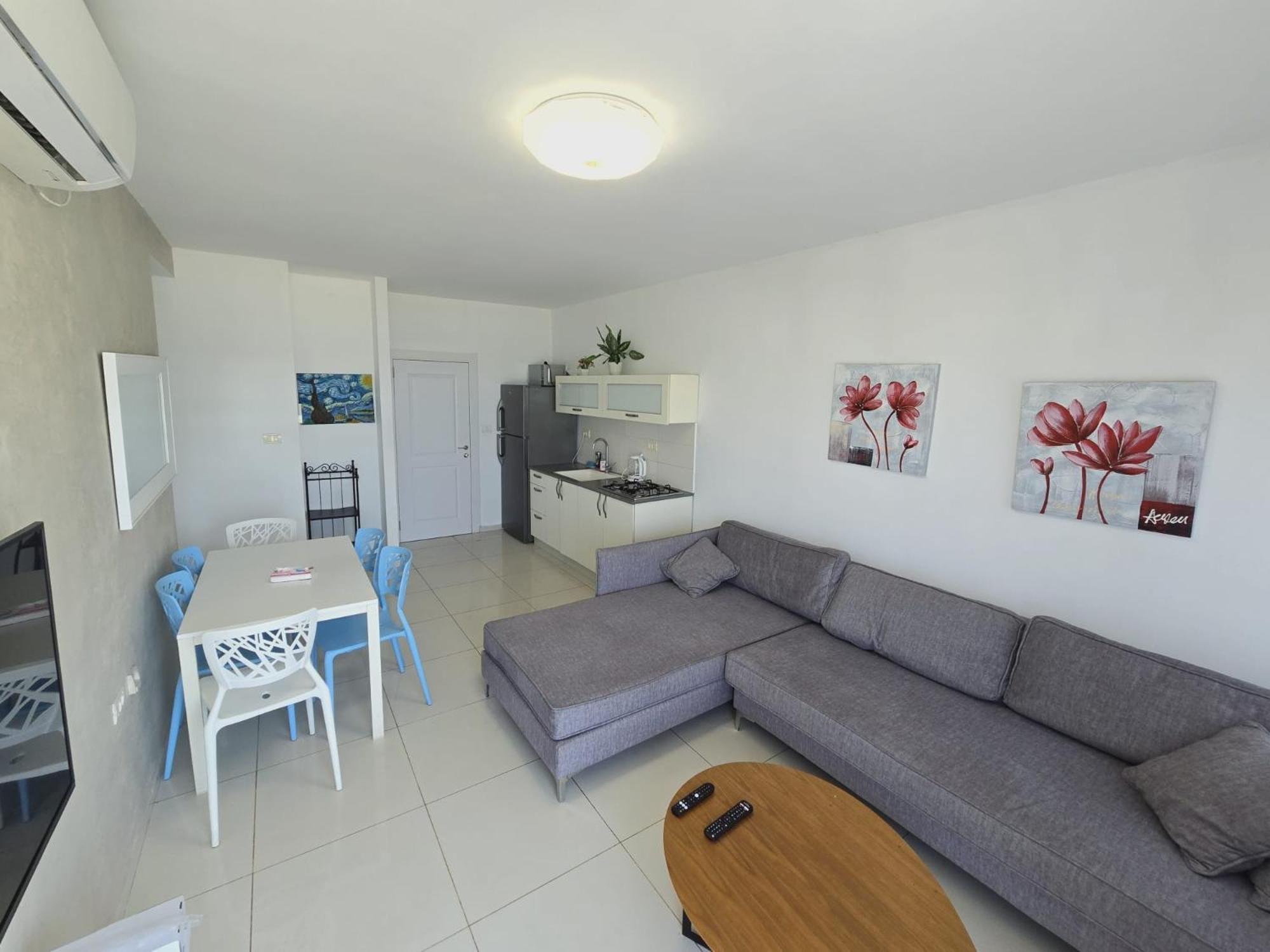 Gk Apartment Beauty 巴特亚姆 外观 照片