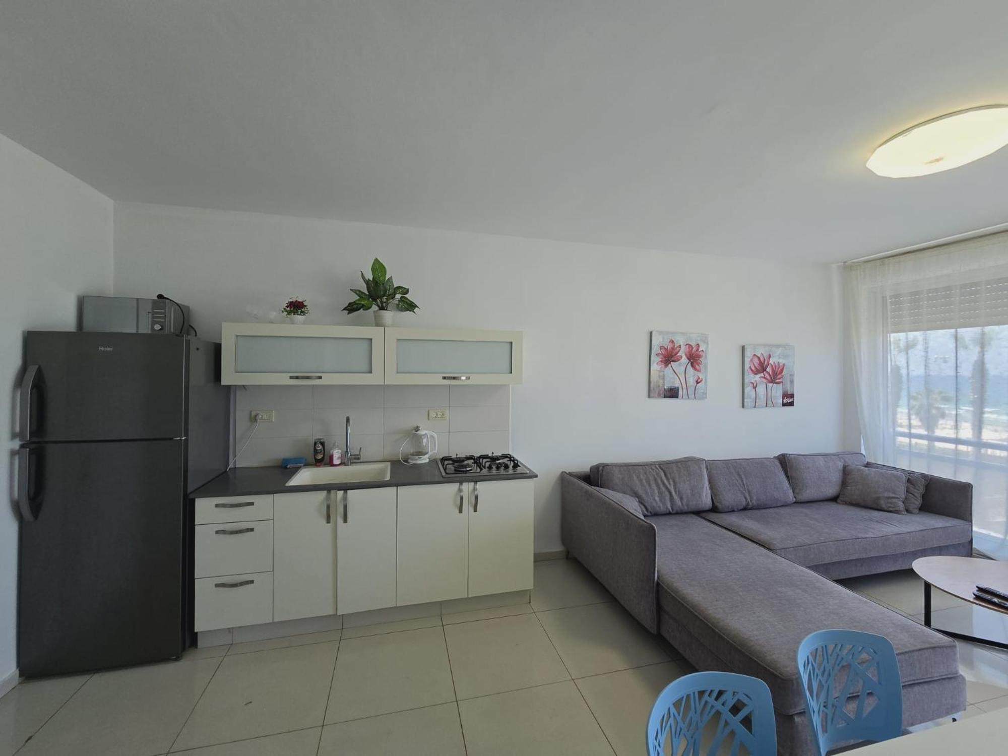 Gk Apartment Beauty 巴特亚姆 外观 照片