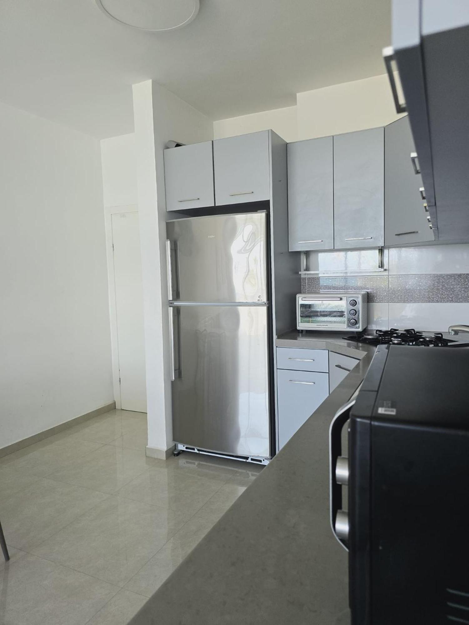 Gk Apartment Beauty 巴特亚姆 外观 照片