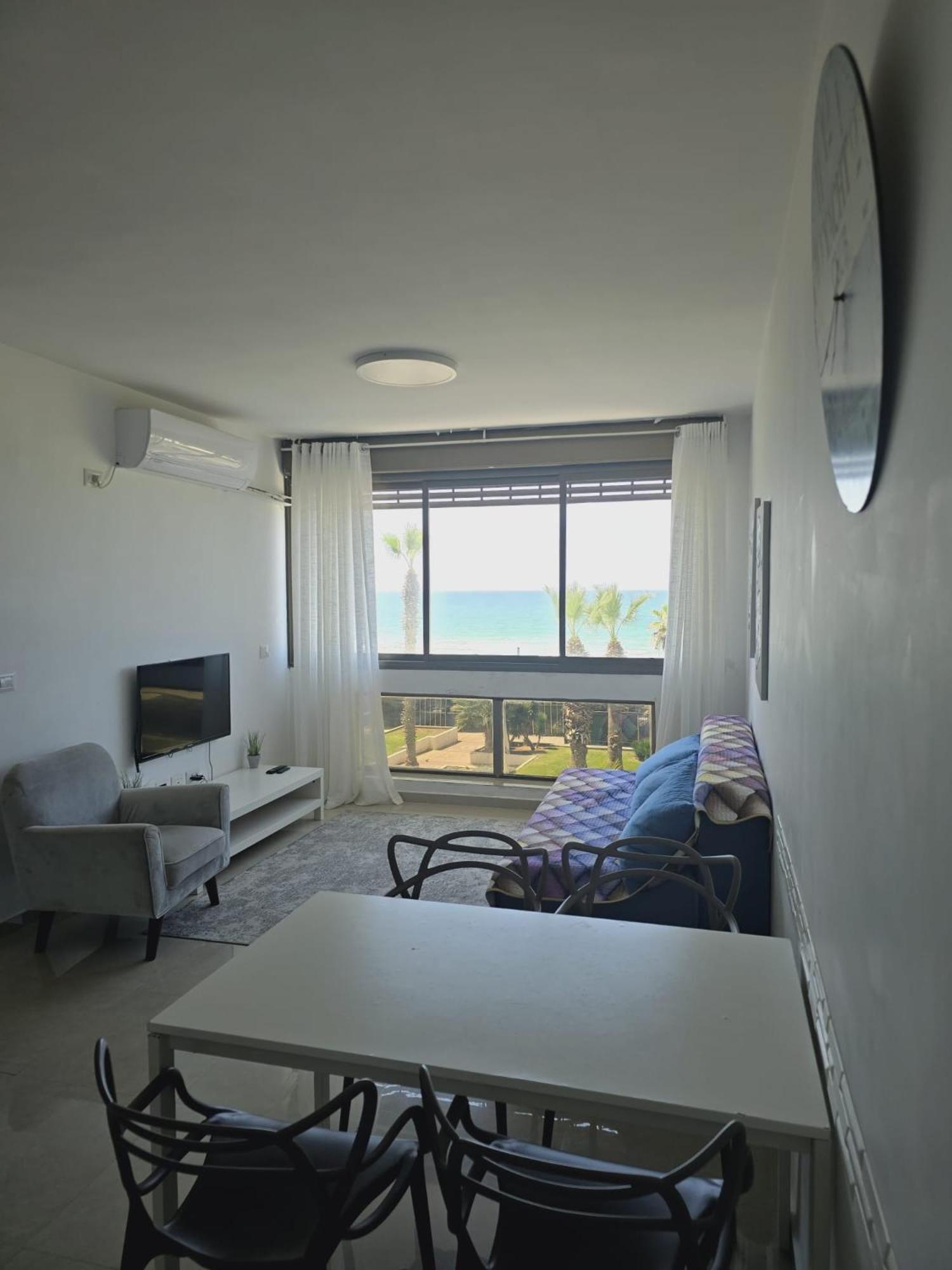 Gk Apartment Beauty 巴特亚姆 外观 照片