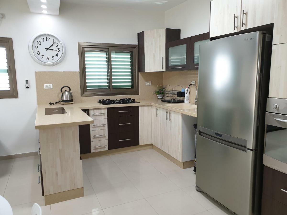 Gk Apartment Beauty 巴特亚姆 外观 照片